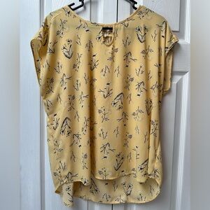 Maurice’s xl Floral Yellow Women's Top